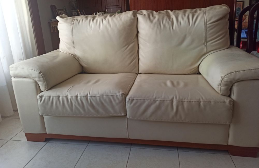 Sofá de 2 lugares
