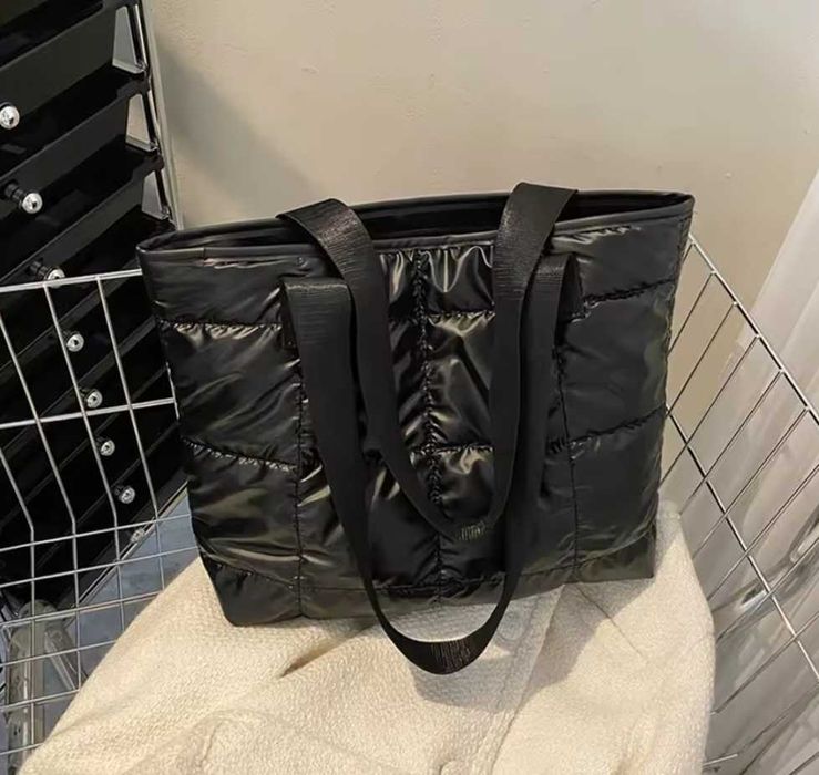 Жіноча Модна Чорна Сумка-Тоут "Puffer"