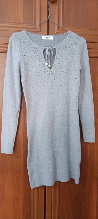 Продам плаття тепле