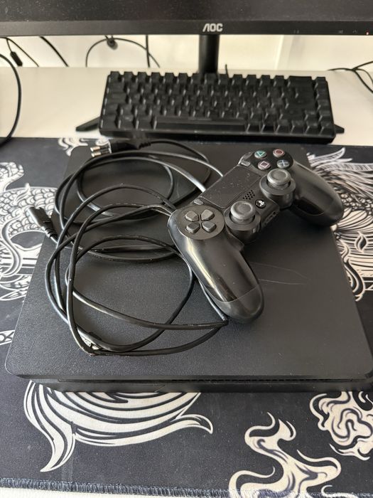 Playstation 4 (825 gb)