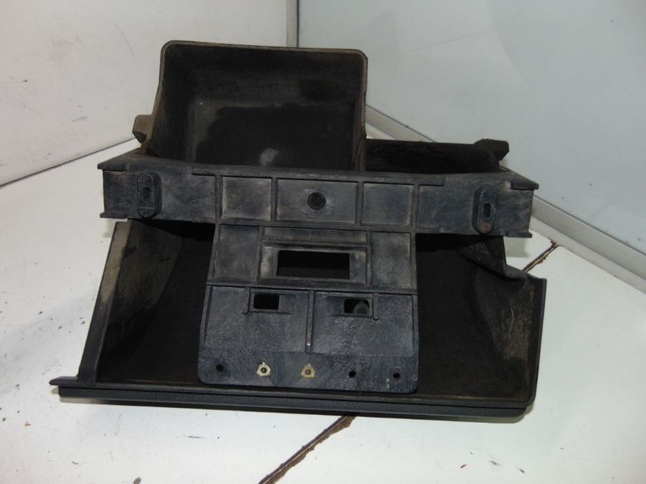 Peugeot 305 consola central/porta luvas