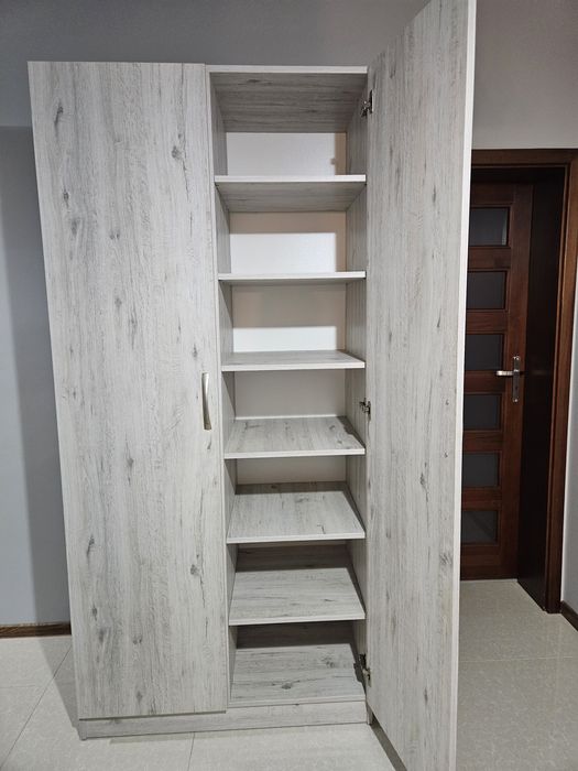 Sprzedam szafę stan b.dobry