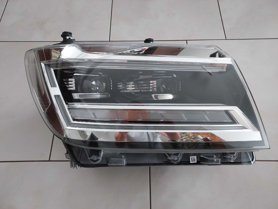 Lampa przednia prawa przód reflektor LED VW Crafter MAN TGE NOWA ORG