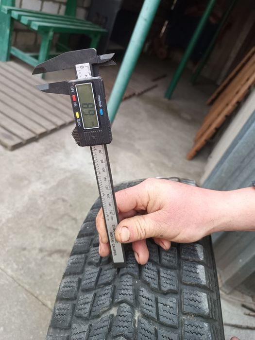 Продам резину Dunlop grand trek sj 6 225*65*R18, 103Q