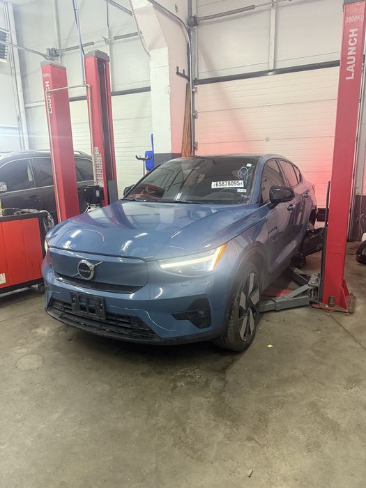 Volvo C40 2022 розбір розборка повністю ціла