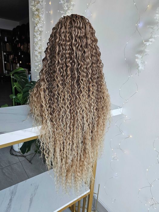 Peruka premium Madison afroloki, naturalny ciemny blond