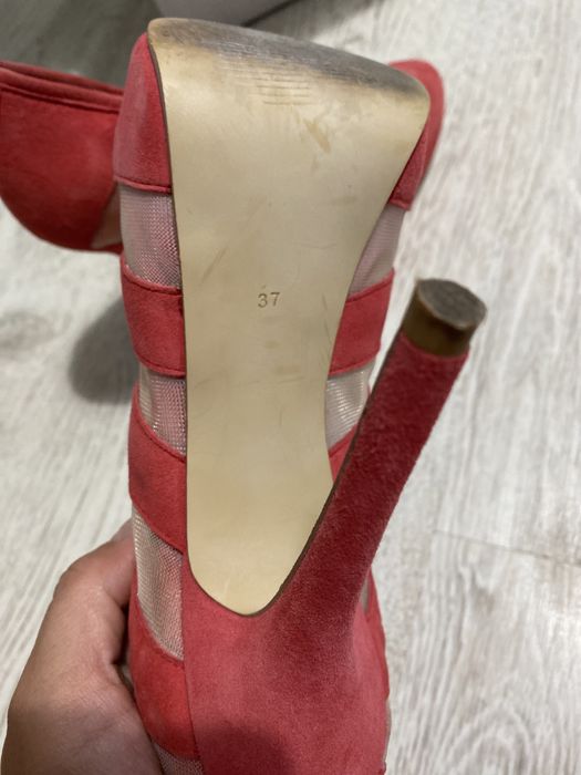 Szpilki buty guess 37