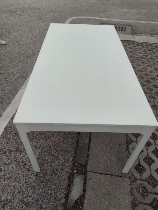 Extendable white dining table, 1.80/2.40 x 0.90 m64737747905793121