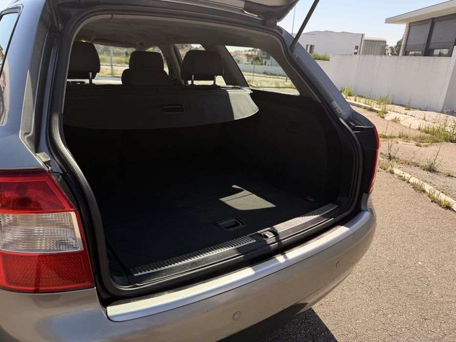 AUDI A4 1.9 TDI 130CV