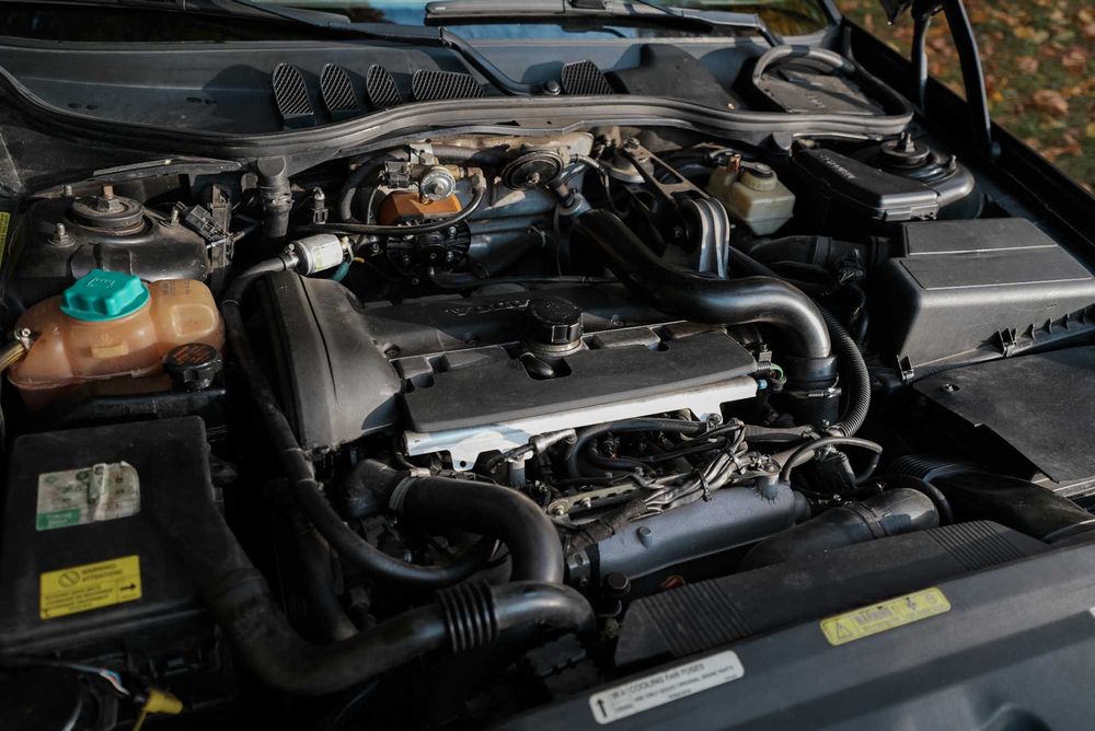 Volvo c70 1 покоління