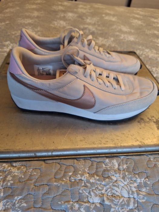 NIKE кросівки з США 42р.нові