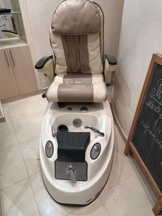 Педикюрное кресло