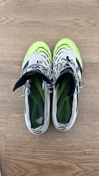 Chuteira Adidas Predator Elite AG