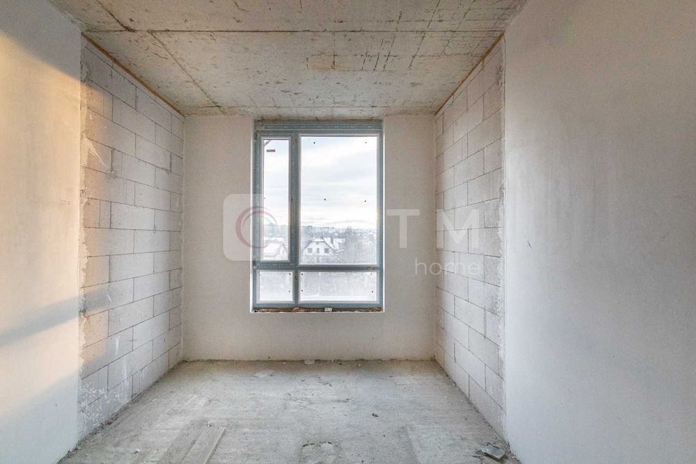 Простора 2-кімнатна квартира 66 м² у сучасному ЖК Manhattan UP