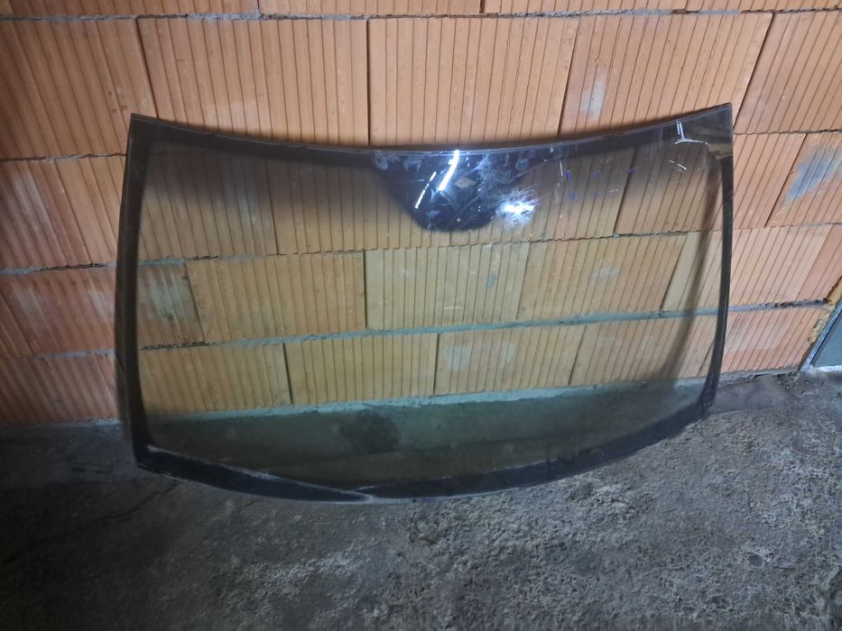 Szyba przednia mercedes w203 c klasa