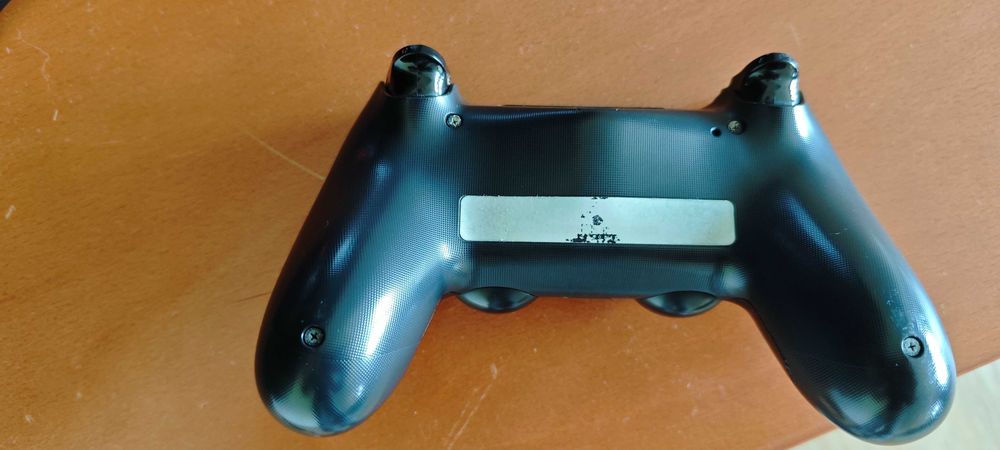 Comando Gamepad PS4 (botão R2 funciona de maneira intermitente)