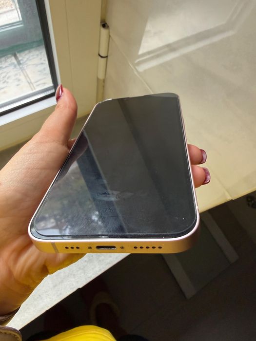 Iphone 13 rosa optimo estado