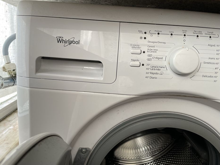 Máquina lavar Whirpool