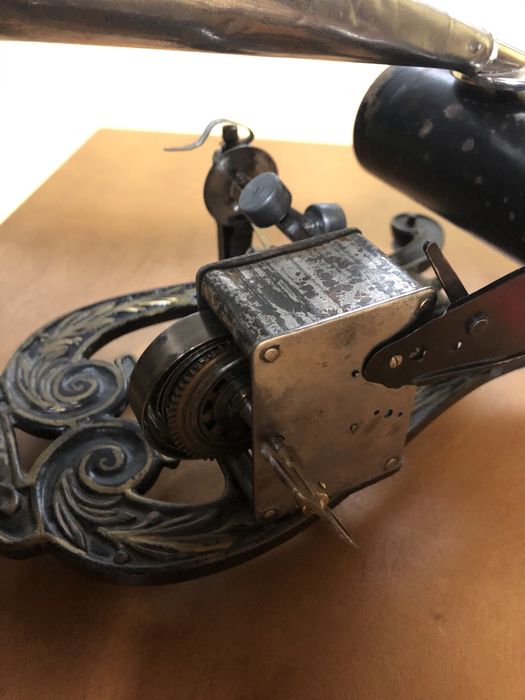 Gramofone. Som. Cilindro. Rolo cera.