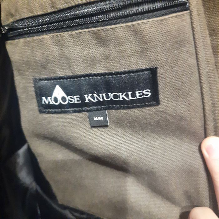 Зимова куртка чоловіча Moose Knuckles розмір М