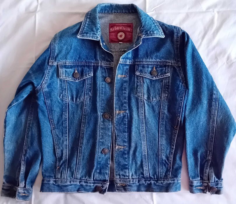 Прдам детскую джинсовую куртку