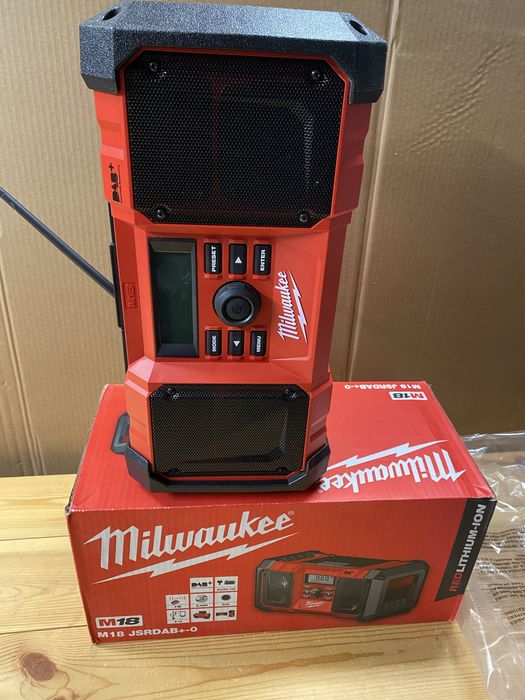 Radio  budowlane  Milwaukee M18 DAB+