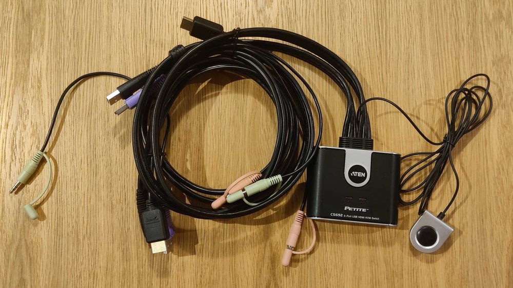 Przełącznik KVM USB HDMI ATEN CS692