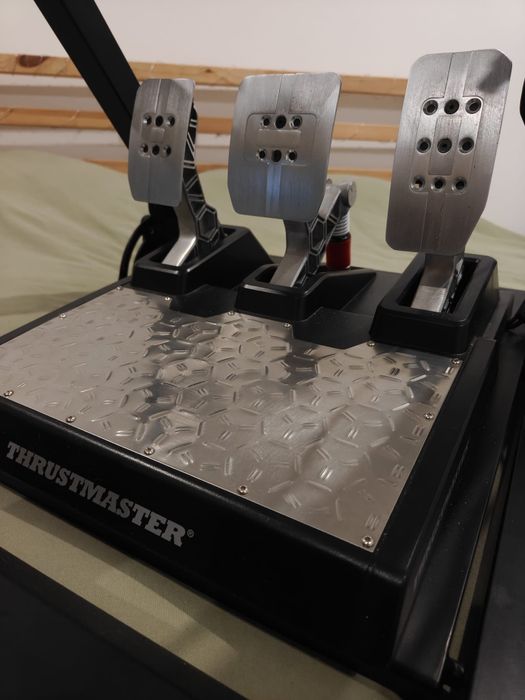 Thrustmaster T300RS GT + acessórios