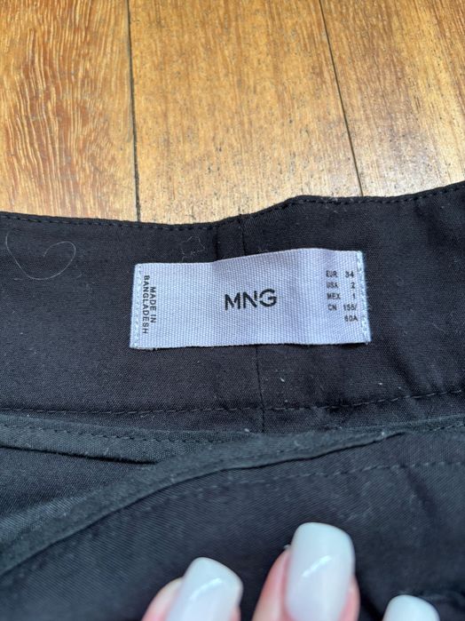 Mango шорти xs в ідеалі