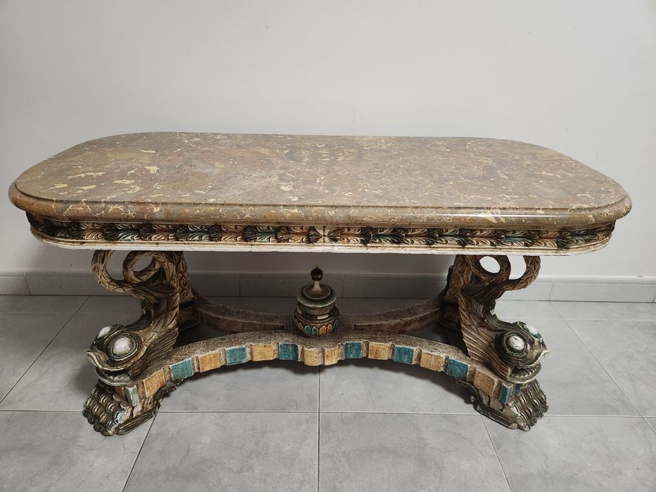 Mesa de centro enigmática