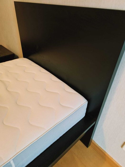 Cama individual com gavetas Ikea - 90x200