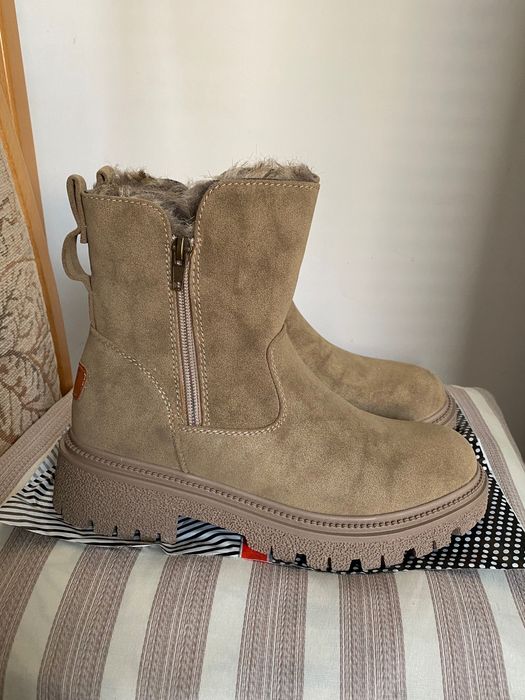 Buty zimowe botki z futrem zamszowe na zamek beżowe jak emu 36