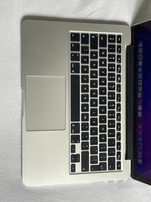 MacBook Pro jak nowy (Retina, 13-inch, Early 2015)