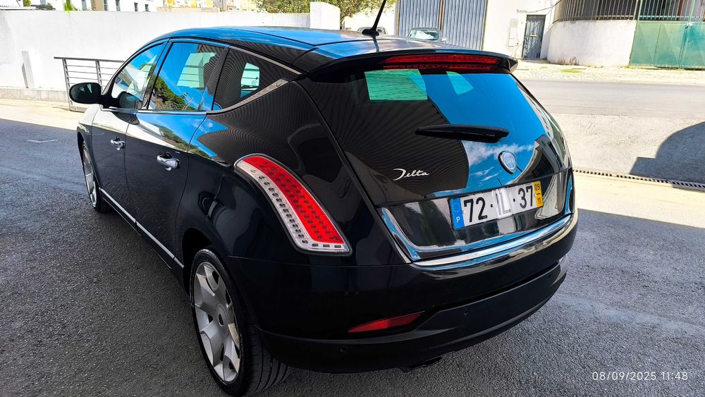 Lancia Delta 1.4 T-JET versão rara e unica á venda