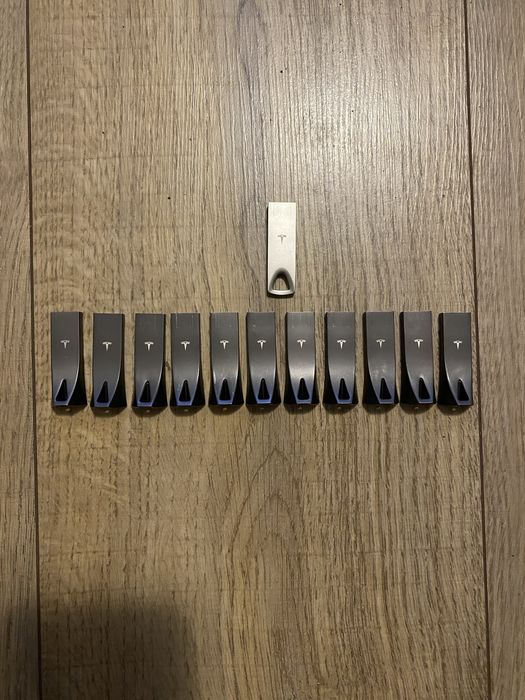 Pendrive Tesla 128gb