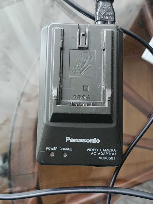 Зарядний пристрій для камер Панасонік Panasonic  VSK-0581