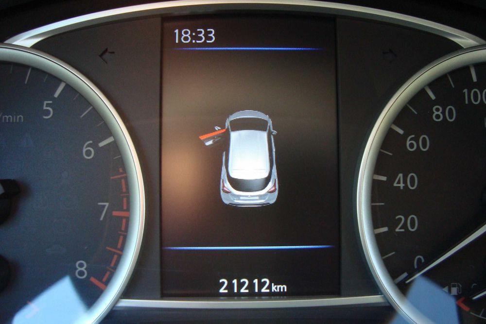 Nissan Micra Apenas 21.212 km Semi- Novo