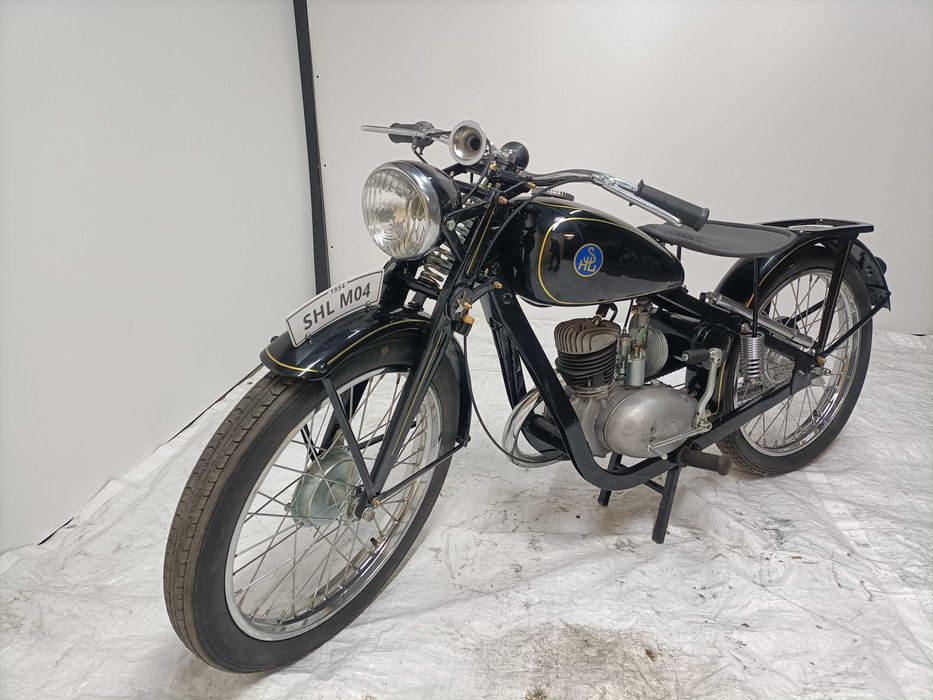 SHL M04 1954r. Zarejestrowana w kraju