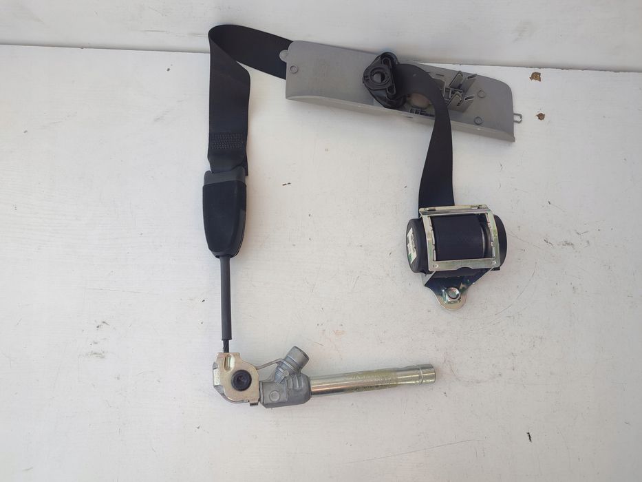 pas bezpieczeństwa napinacz prawy przód opel corsa d 607707800d eu 06-11