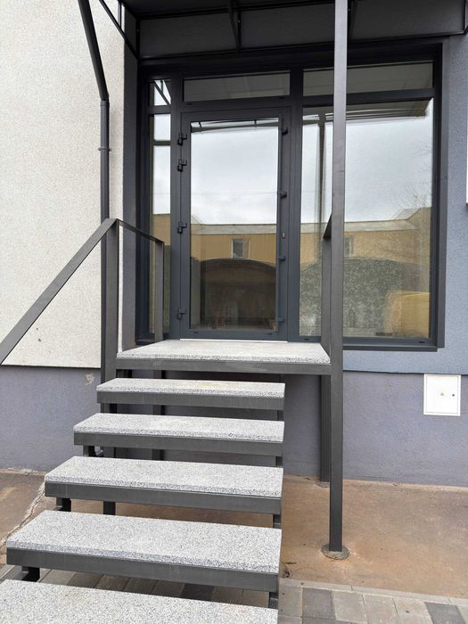 Оренда приміщення з новим ремонтом. 52м2. Левада.