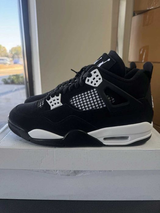 Jordan 4 Retro White Thunder r.37.5