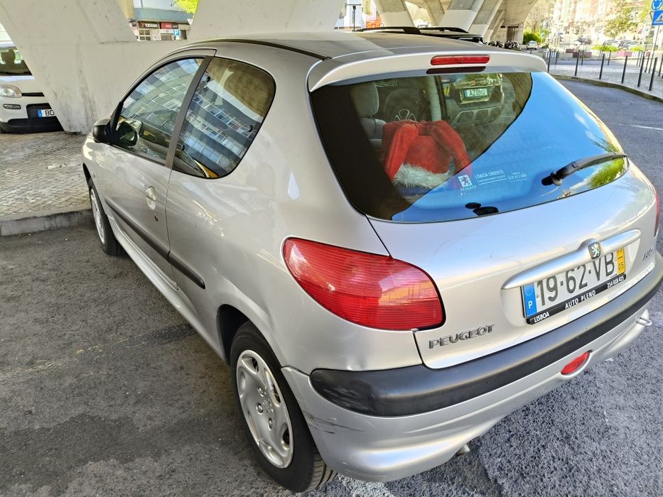 Peugeot 206 em bom estado