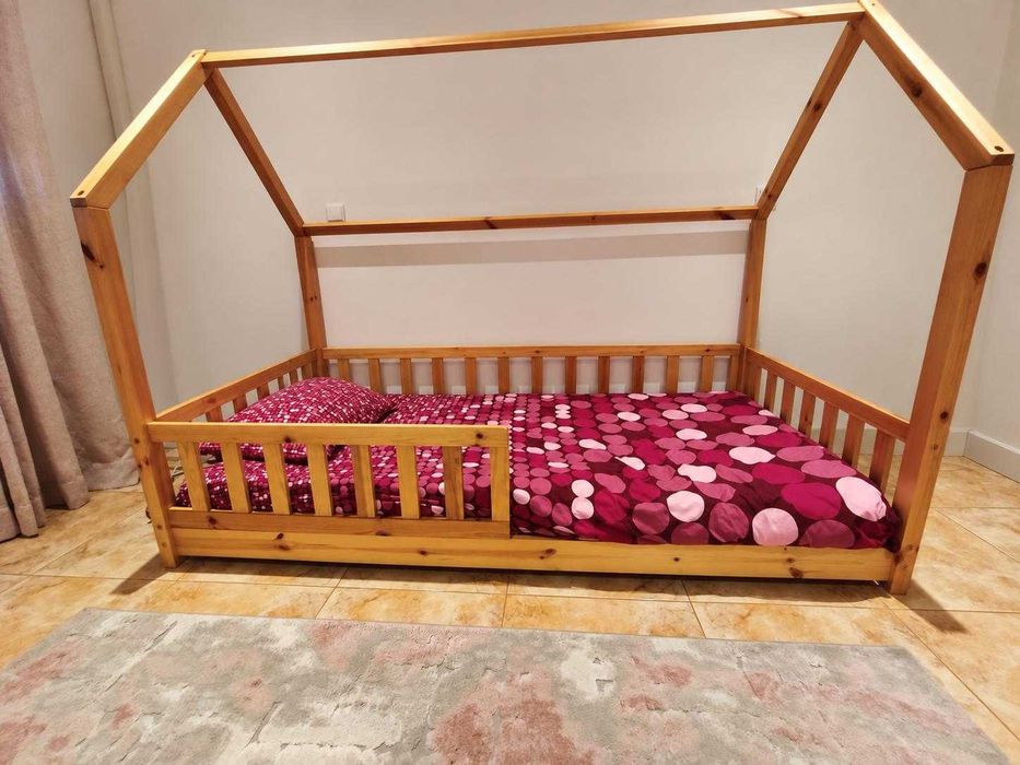 Cama + colchão como novo.