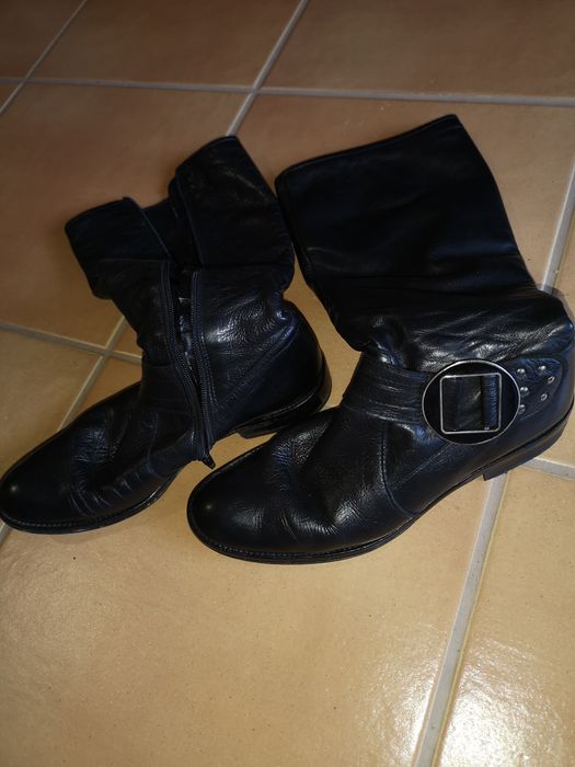 Botas em pele macia