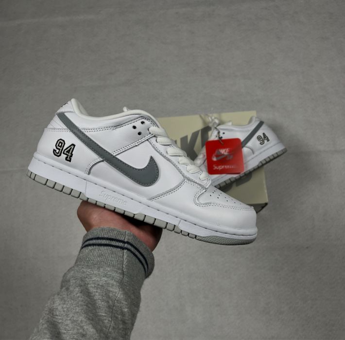 Nike SB Dunk Low Supreme 94 White Matellic Silver Tamanho 39