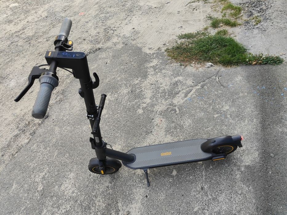 Електросамокат Ninebot KickScooter Max G30E II
