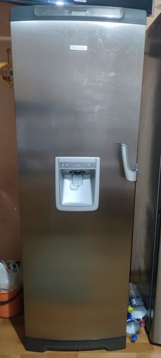 Electrolux EUFG29800X —  морозильна камера морозильна  шафа