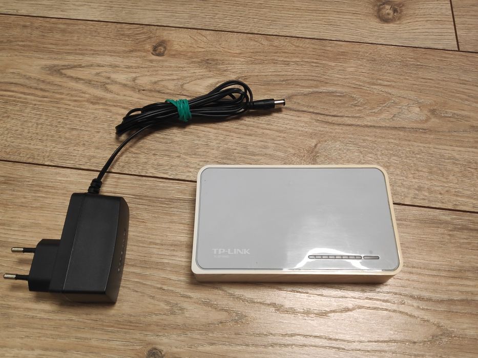 TP-Link SF 1008D switch, przełącznik 8 portowy