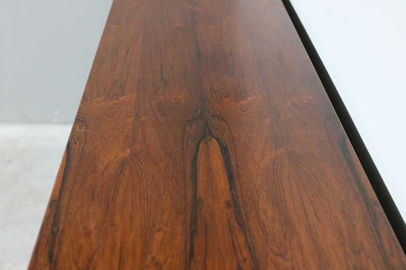 Aparador Omann Jun modelo 13 em pau santo | Danish Design | Vintage