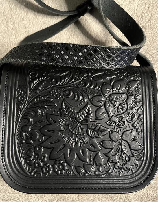 Сумка з натуральної шкіри з тисненням чорного кольору